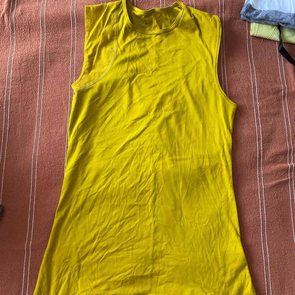 Nike top
